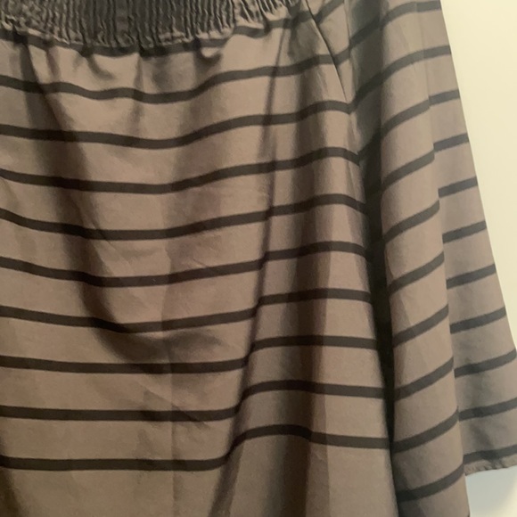 View By Walter Baker Top - Picture 2 of 3